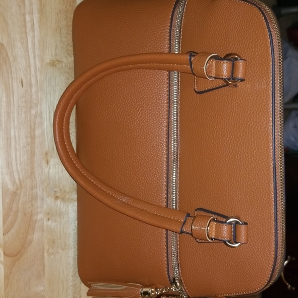 Handbag - Picture 6 of 6